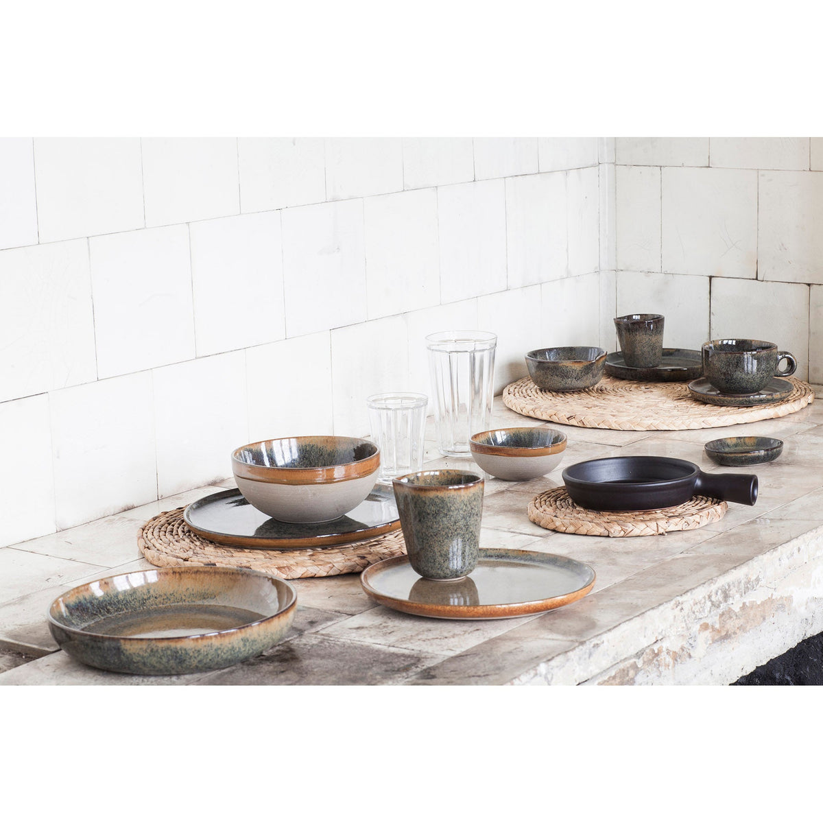 Surface Indi Gray Serving Plate - Medium