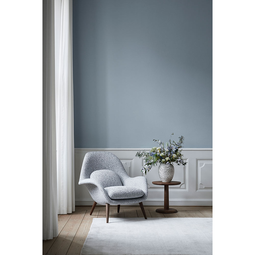 Swoon Lounge Chair - Pilot, Black Lacquered Oak