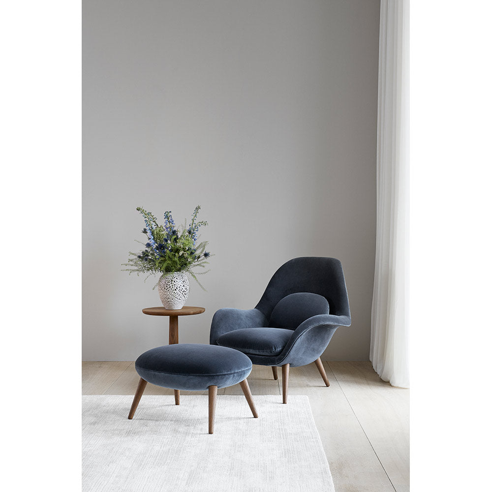 Swoon Ottoman - Harald 3, Lacquered Walnut