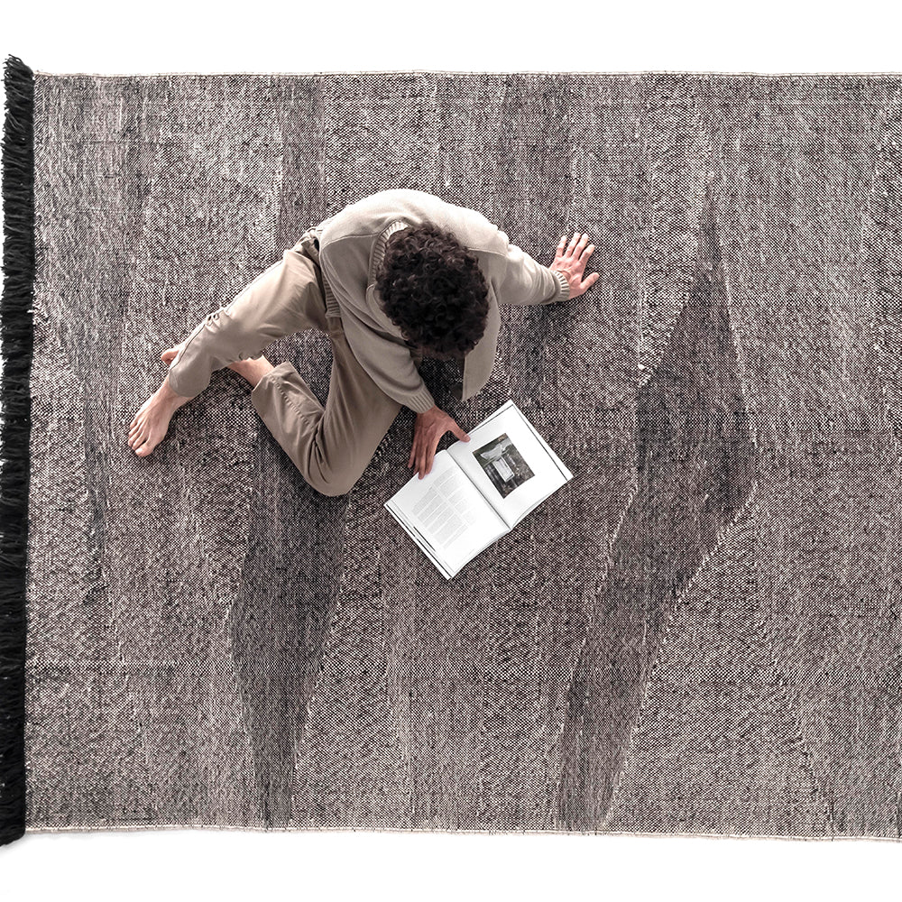 Telares Rug - Ebony