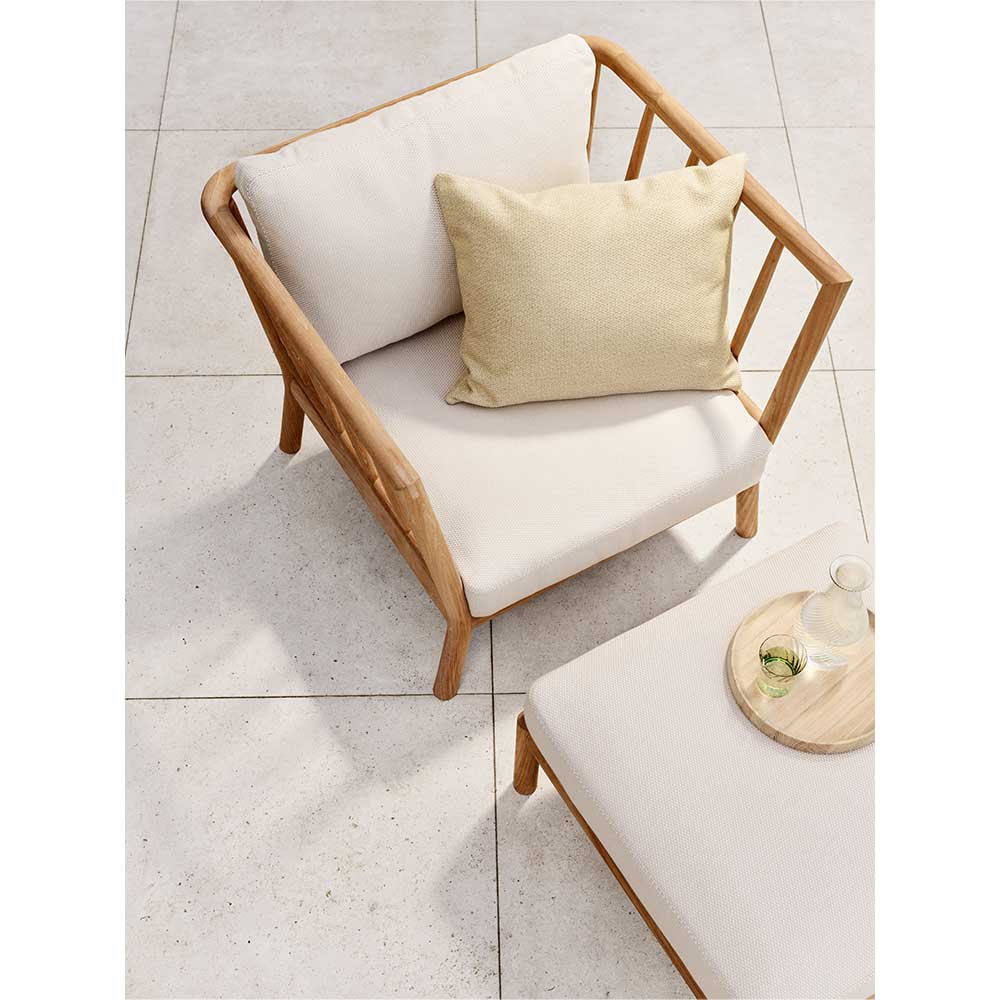 Tradition Outdoor Lounge Chair - Teak, Light Sand