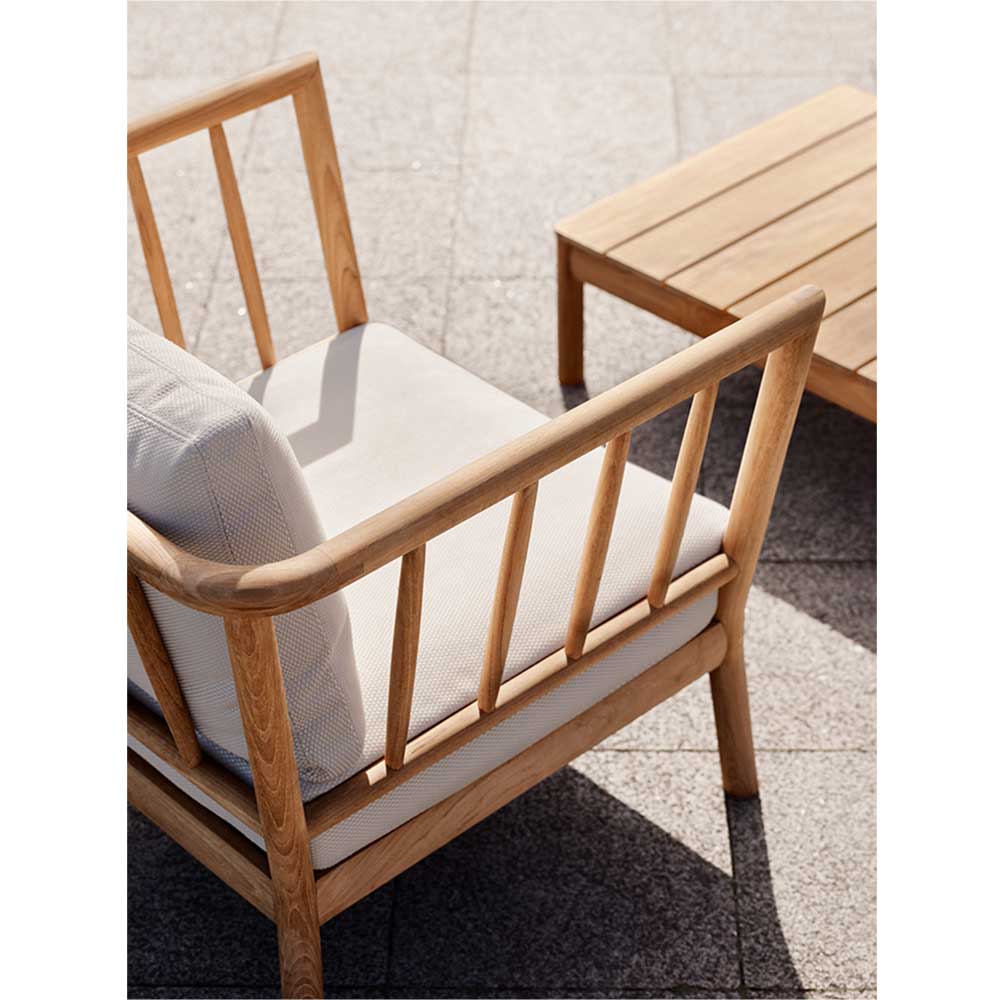 Tradition Outdoor Lounge Chair - Teak, Light Sand