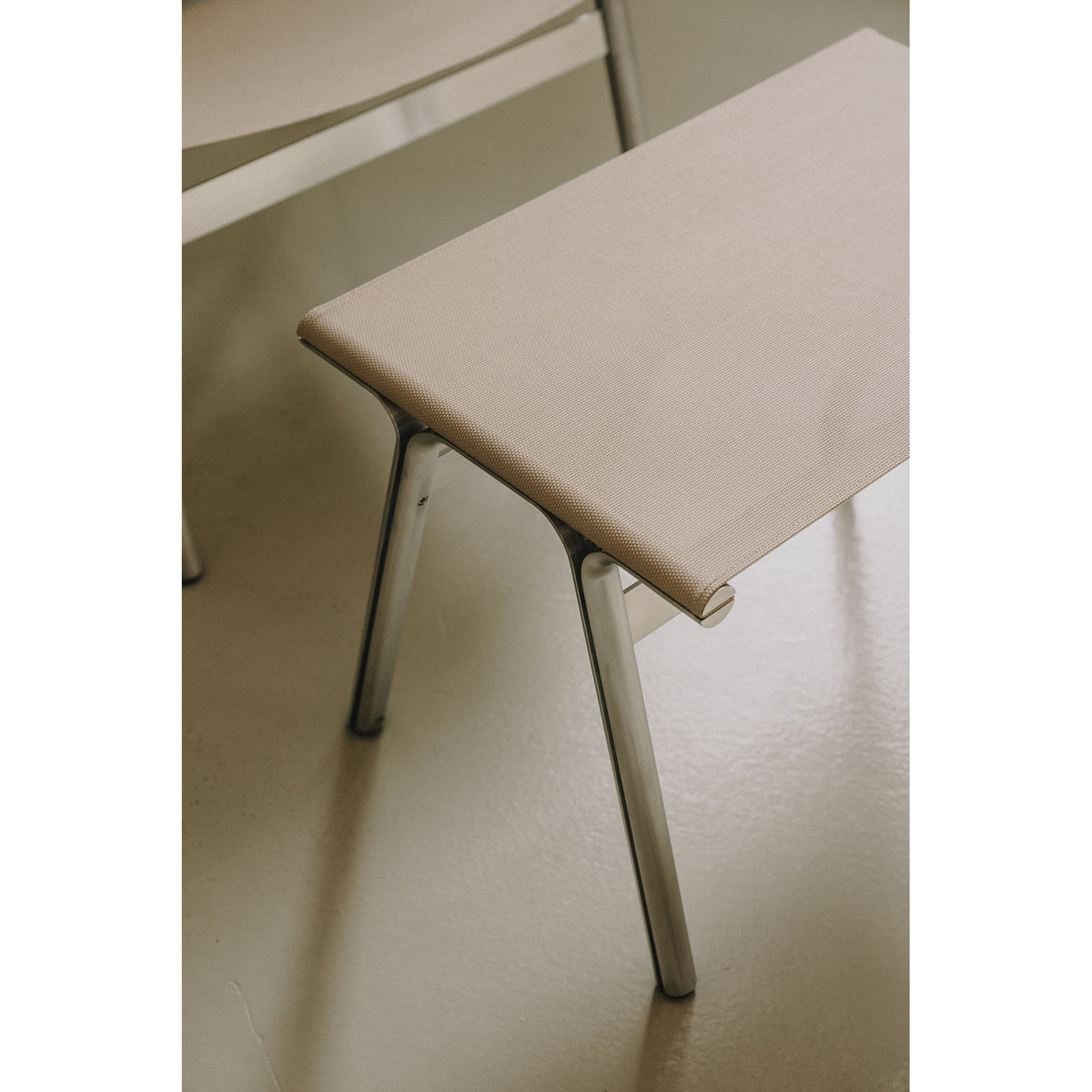 Union Stool - Sandstone Mesh, Aluminum