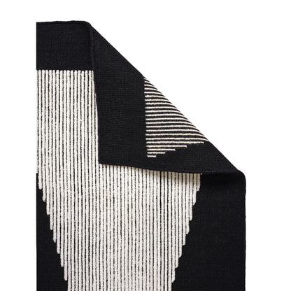 Wedge Runner - Black & White
